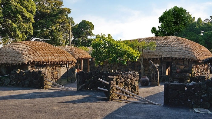 Làng dân gian Jeju